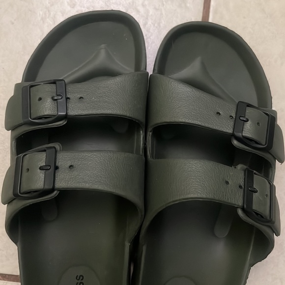 MEN’s Express Birkenstock style slip on in size 9 - Picture 3 of 5